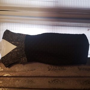 Beautiful black/white paisley dress w black lattice bottom